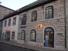 Murs peints sur l'ancien h&ocirc;pital